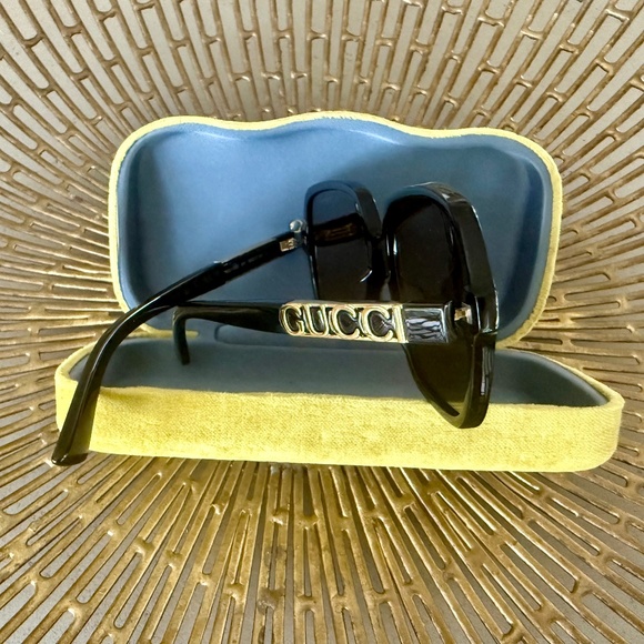 Gucci Sunglasses - Picture 1 of 4